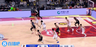 奮起直追！利夫反擊暴扣打成2+1 同曦次節(jié)轟出16-6追到只差3分