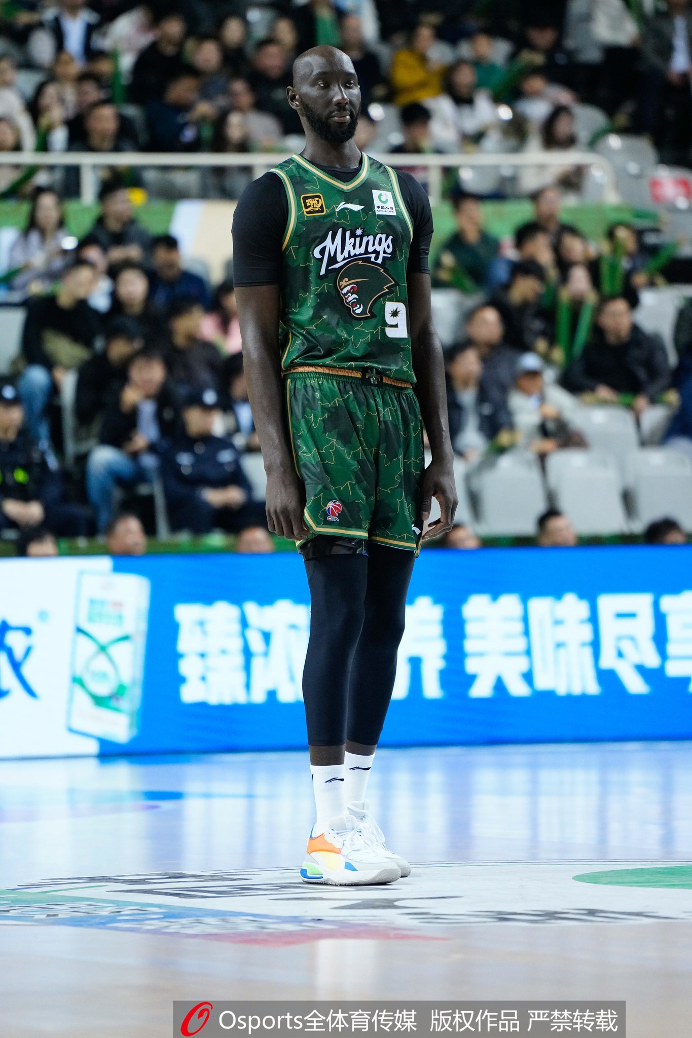 這身高吃餅真舒服！法爾半場8分鐘各種暴扣 4中4貢獻(xiàn)12分4籃板